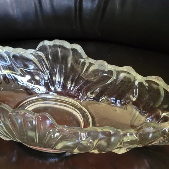 Vintage Jeannette Glass Banana Boat-Gondola - Picture 4 of 4